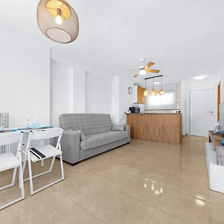 Paseo De La Brisa Nest Apartment *