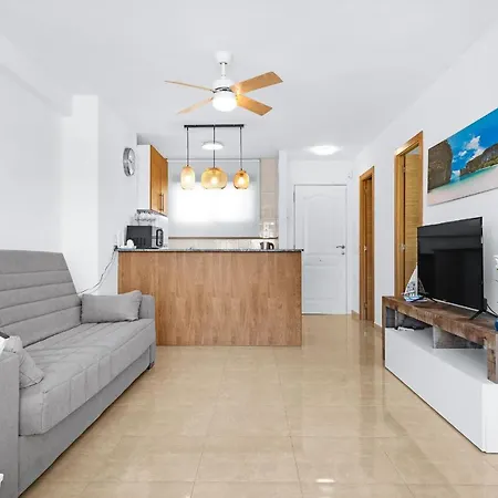 Paseo De La Brisa Nest Apartment *